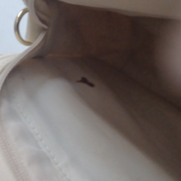 4/$30 Cream Coloured Patchwork Faux-Leather Purse - Medium Size - Picture 6 of 12